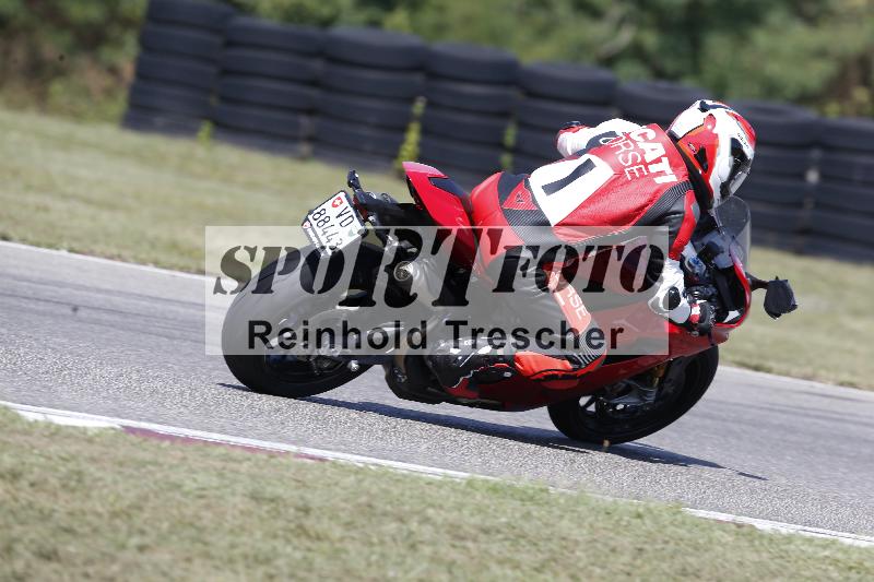 /Archiv-2025/49 26.08.2025 Cornu Master School ADR/gruen-vert/22